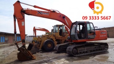 2005 HITACHI ZX 200LC